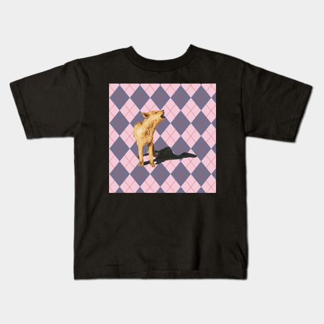 dingo in pink Kids T-Shirt by cintclare